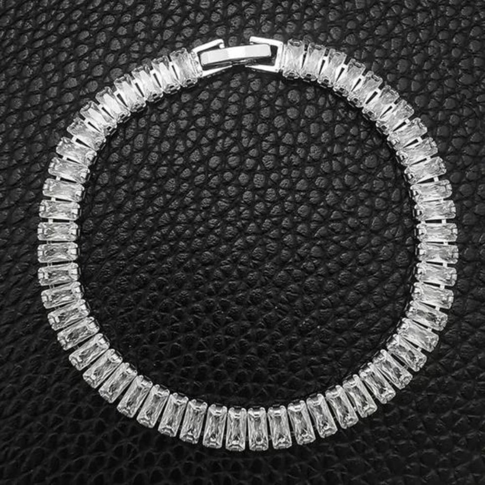 NEW LUXURY BANGLE 925 STERLING SILVER BRACELET, NICE BRACELET, CUTE BRACELET - Picture 2 of 7